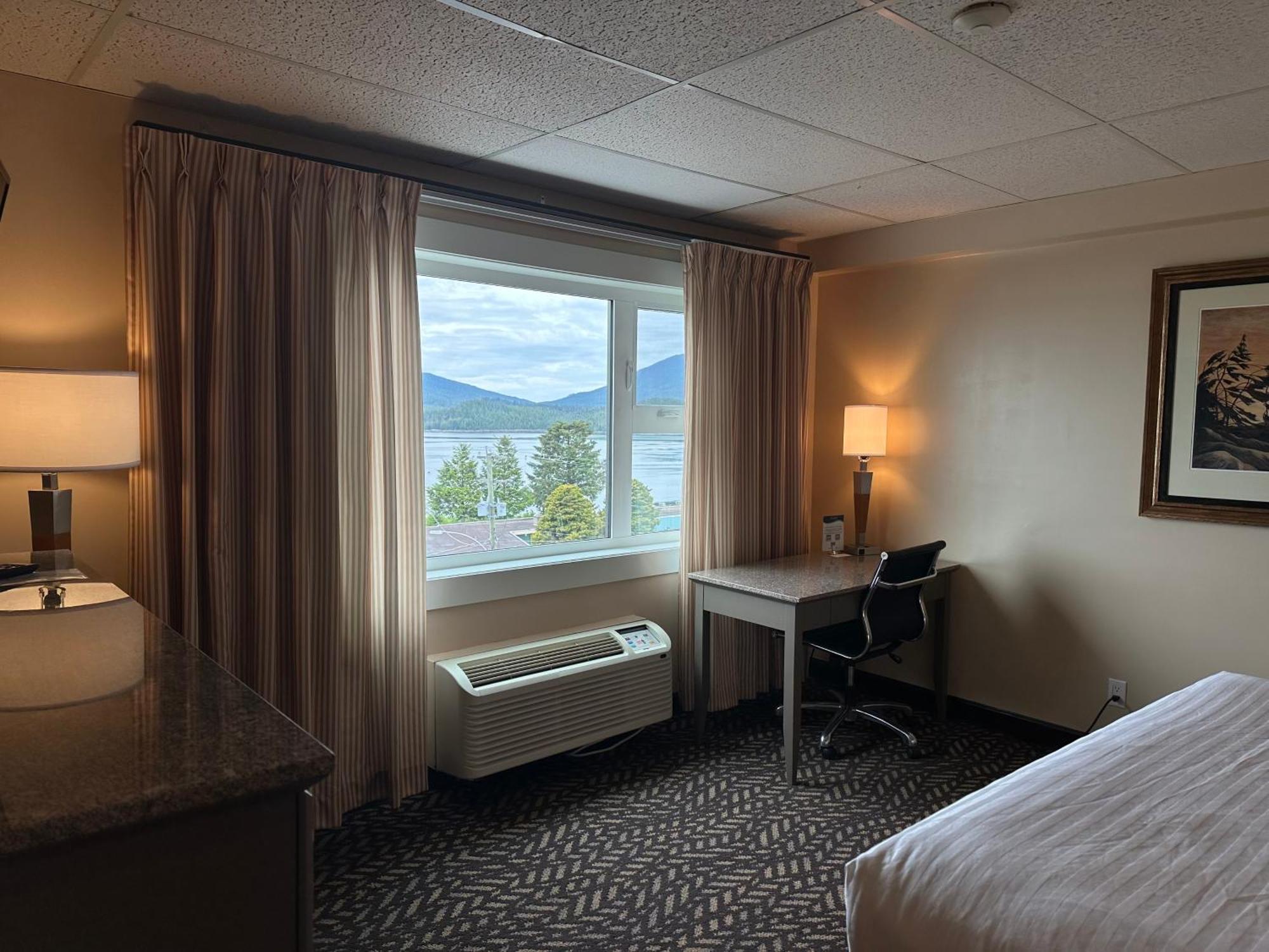 Prestige Oceanview Hotel Prince Rupert Bagian luar foto